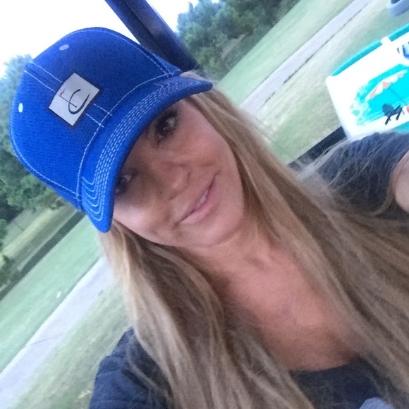 Hi Poshers!!!  My name is Melinda Wooten - Picture 5 of 6